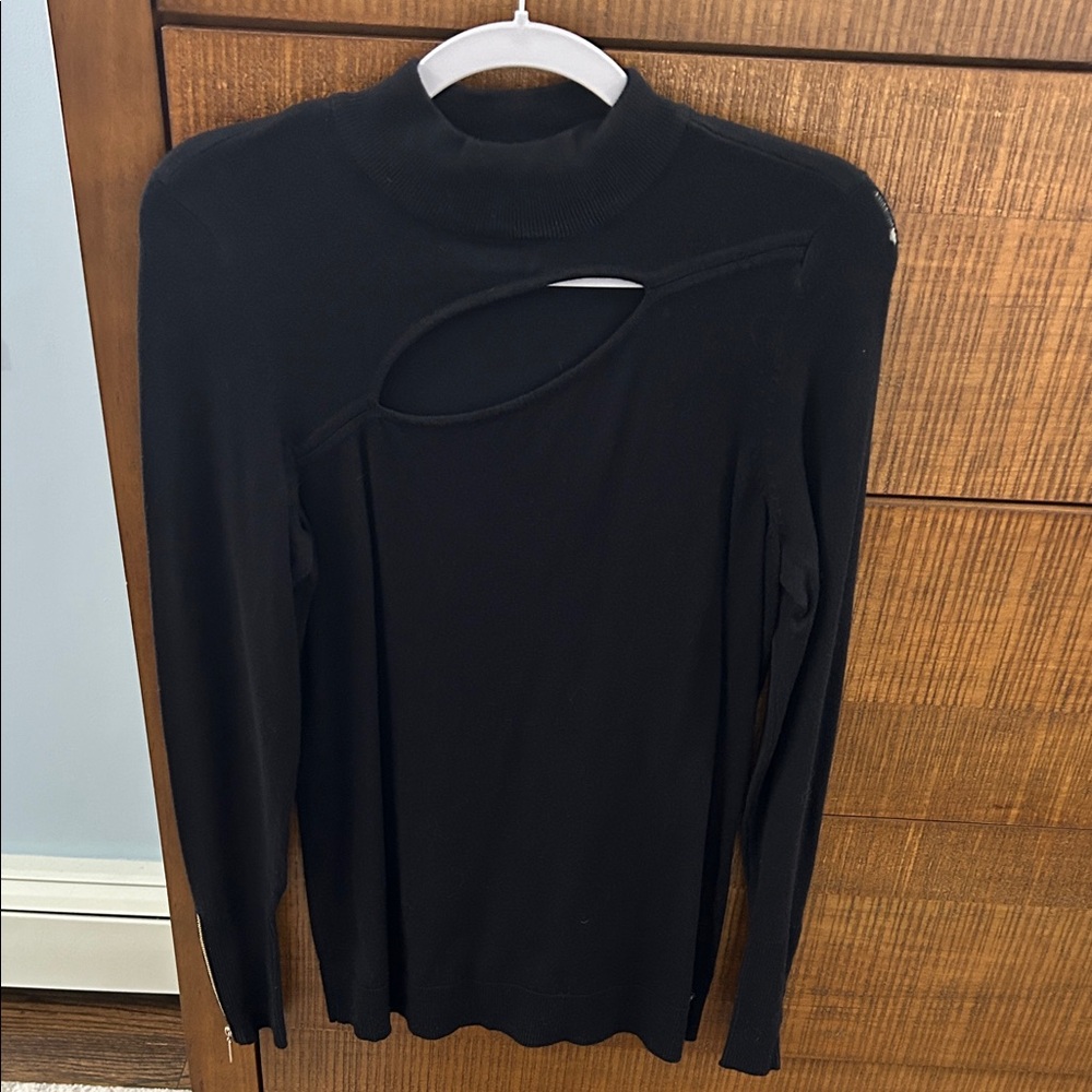 THALIA SODI Black Sweater With Cut-out Detail and Zippered Sleeves. Size Small